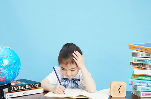 張家口新世紀職業學校每年都有補助是真的嗎？學校的幼師專業怎么樣？