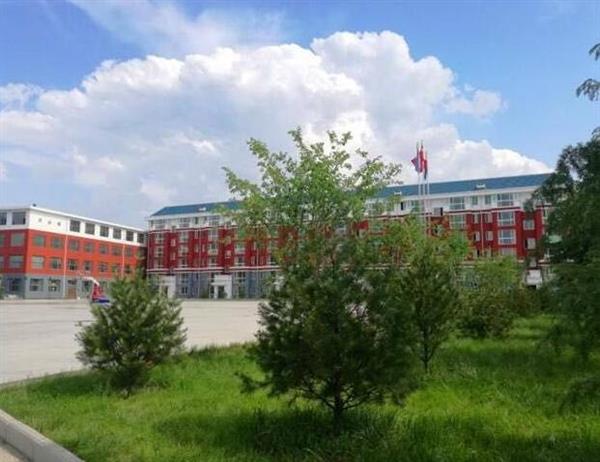 齊光科技文化專業學校有口腔醫學專業嗎？